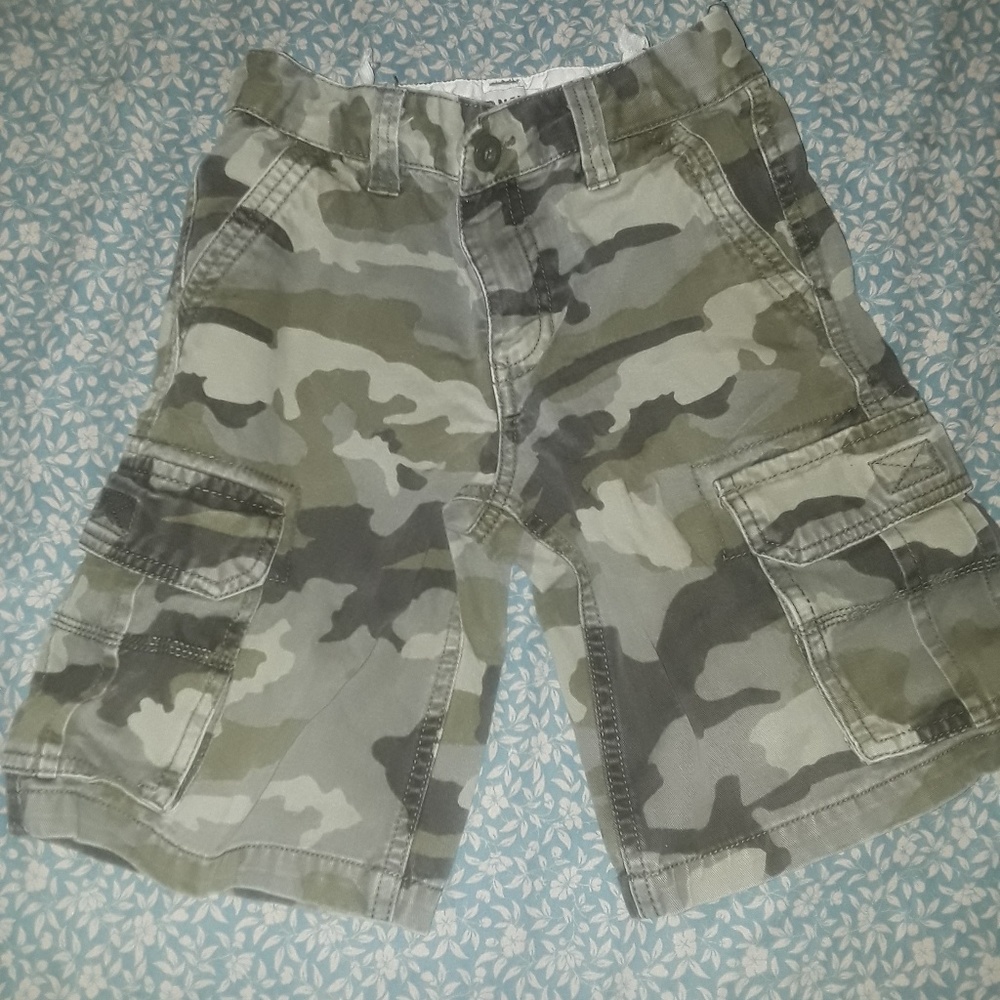 Boys camo cargo shorts